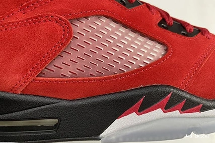 Jordan Reliable “Raging Air 5 Bull” 595 DD0587-600 0922